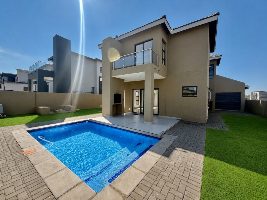 To Let 4 Bedroom Property for Rent in Melodie North West